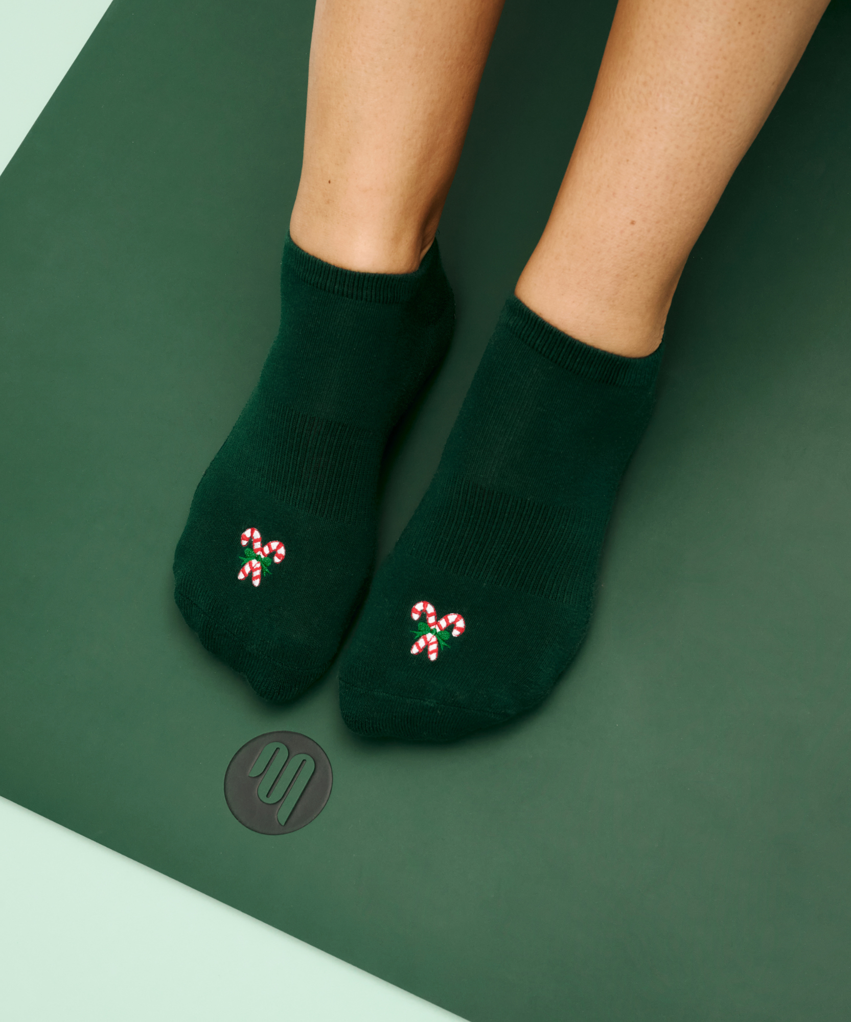 Low Rise Grip Socks - Peppermint Candy