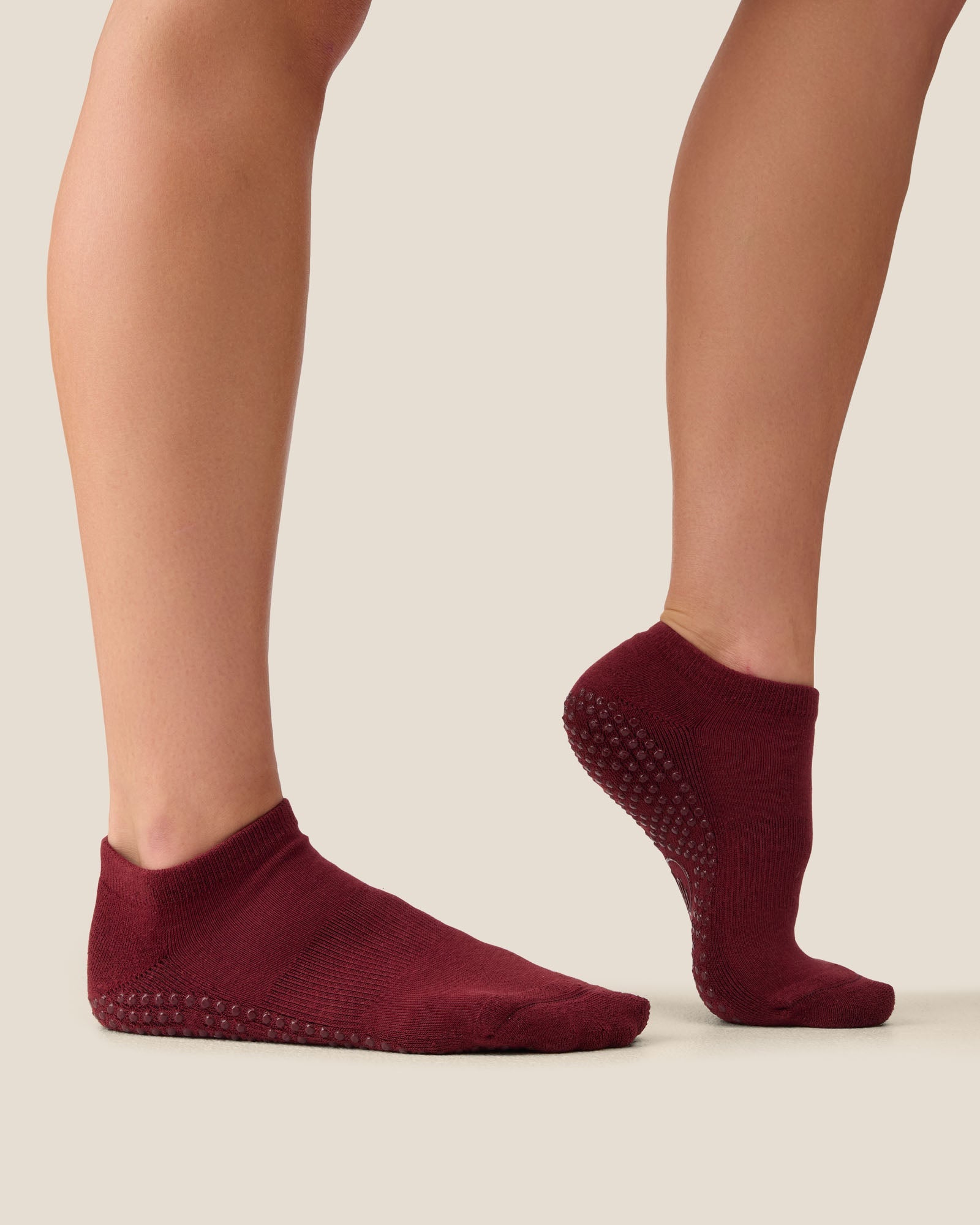 Low Rise Grip Socks - Cabernet
