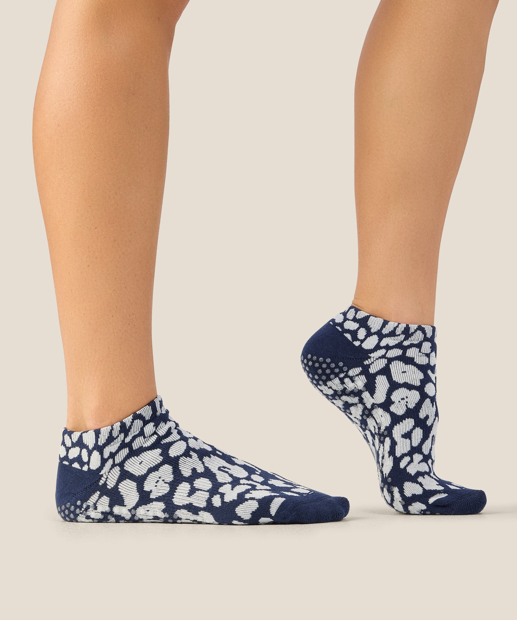 Low Rise Grip Socks - Cheetah Navy