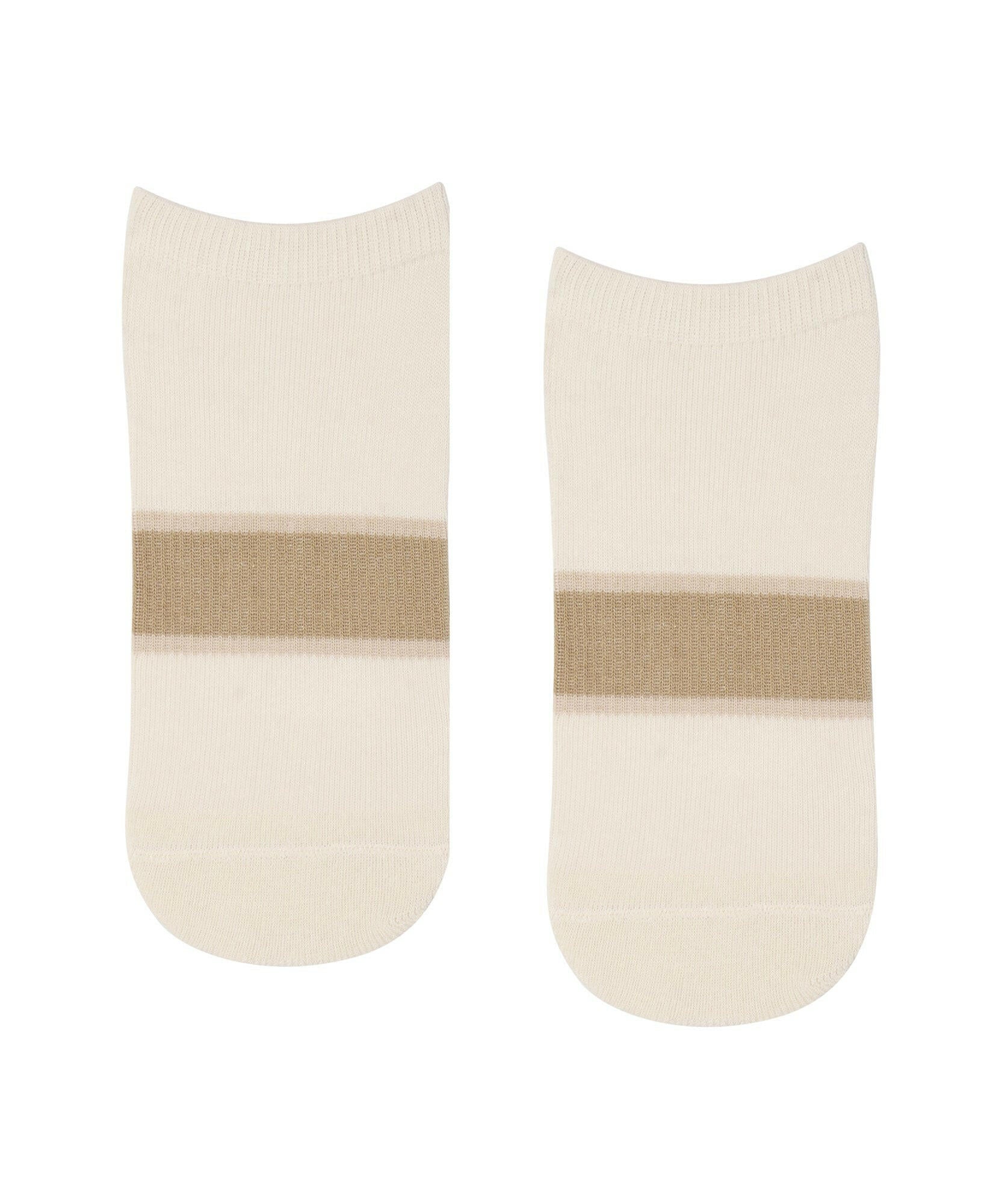 Classic Low Rise Grip Socks - Cocoa Stripes.